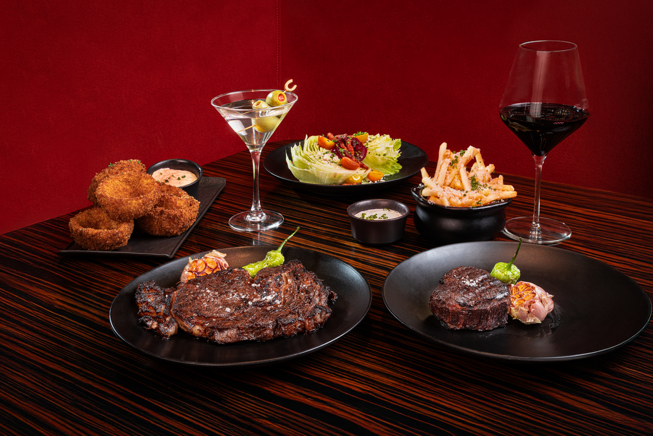 Steak tablescape at Jack Binions Steak at Horseshoe Las Vegas