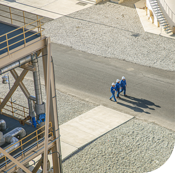 Employees walking near Elk Hills Power Plant