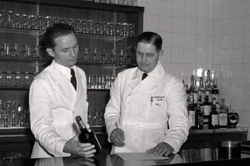 Admirals Club origins