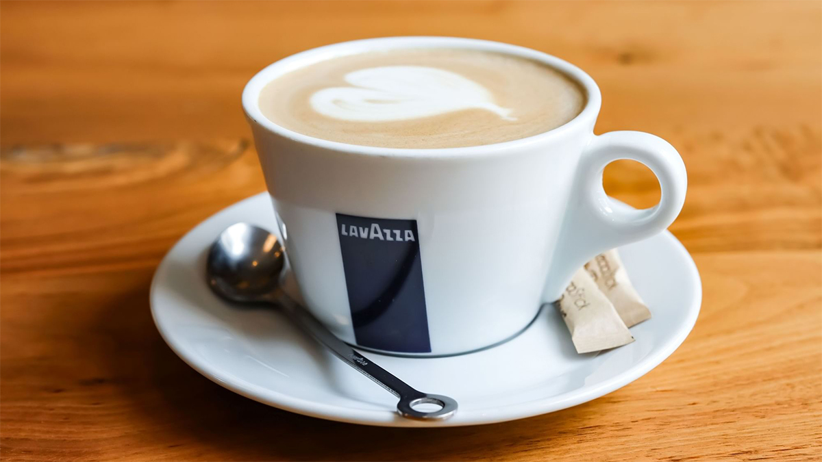 American Airlines Partners with Lavazza to Elevate Inflight and Lounge Experience with Premium Coffee - Food & Beverage Magazine